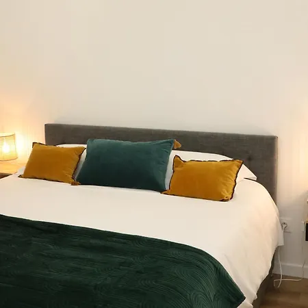 Des Princes With Private Garden By La Boite En Apartment
