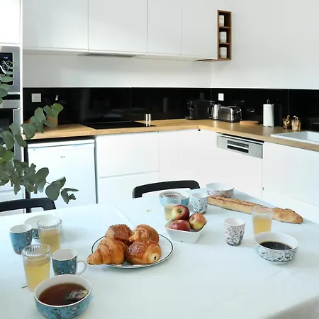 Apartment Des Princes With Private Garden By La Boite En